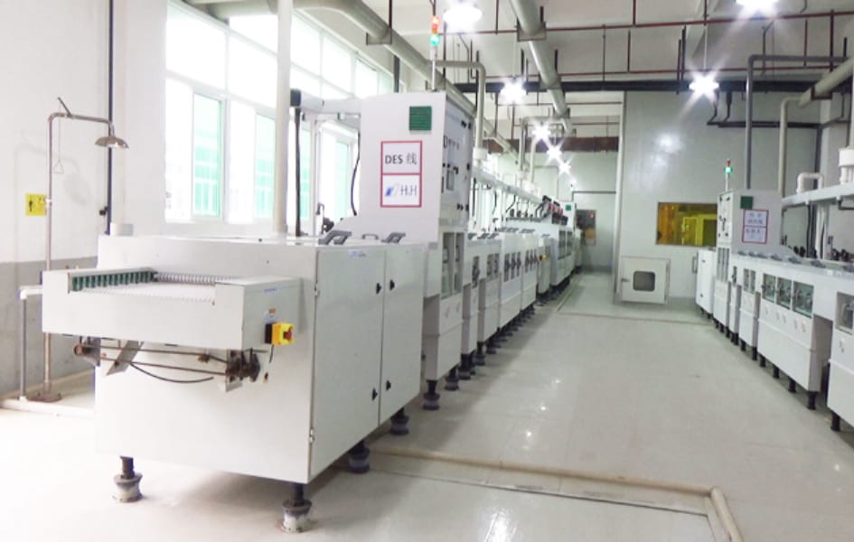 pcb開板是什么意思？pcb開窗和沒開窗